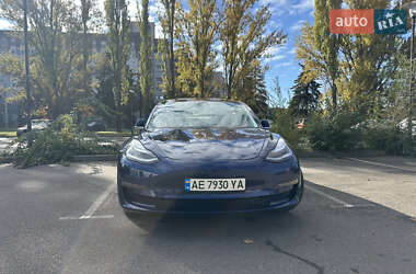 Седан Tesla Model 3 2018 в 