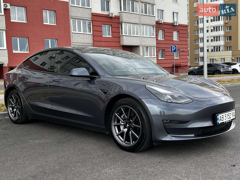 Tesla Model 3 2021
