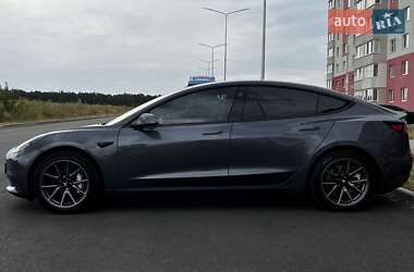 Седан Tesla Model 3 2021 в Виннице