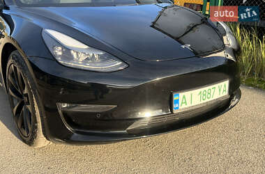 Седан Tesla Model 3 2022 в 