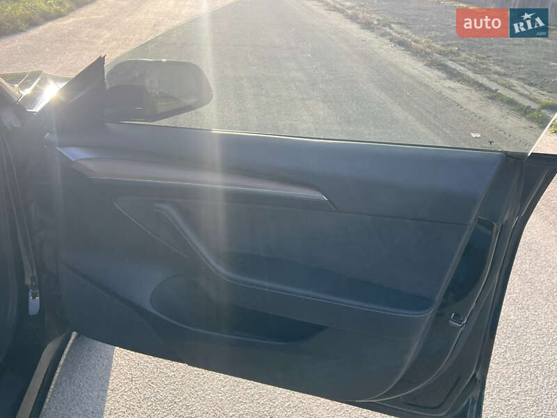 Седан Tesla Model 3 2022 в Києві