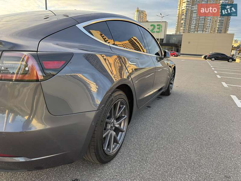 Седан Tesla Model 3 2019 в Києві фото 10 Седан Tesla Model 3 2019 в Києві