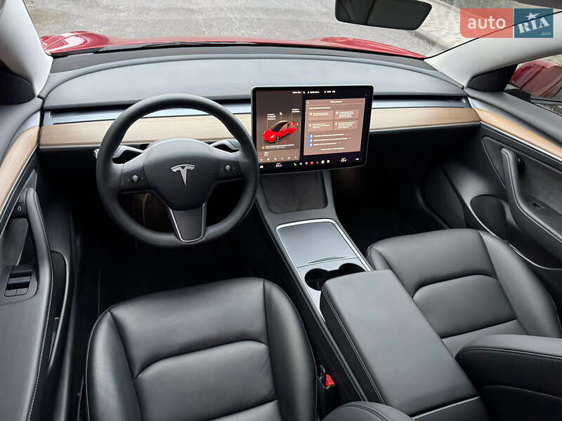 Седан Tesla Model 3 2022 в Киверцах фото 14 Седан Tesla Model 3 2022 в Киверцах
