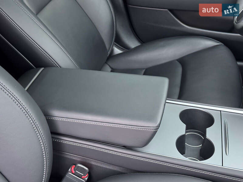 Седан Tesla Model 3 2022 в Киверцах фото 21 Седан Tesla Model 3 2022 в Киверцах