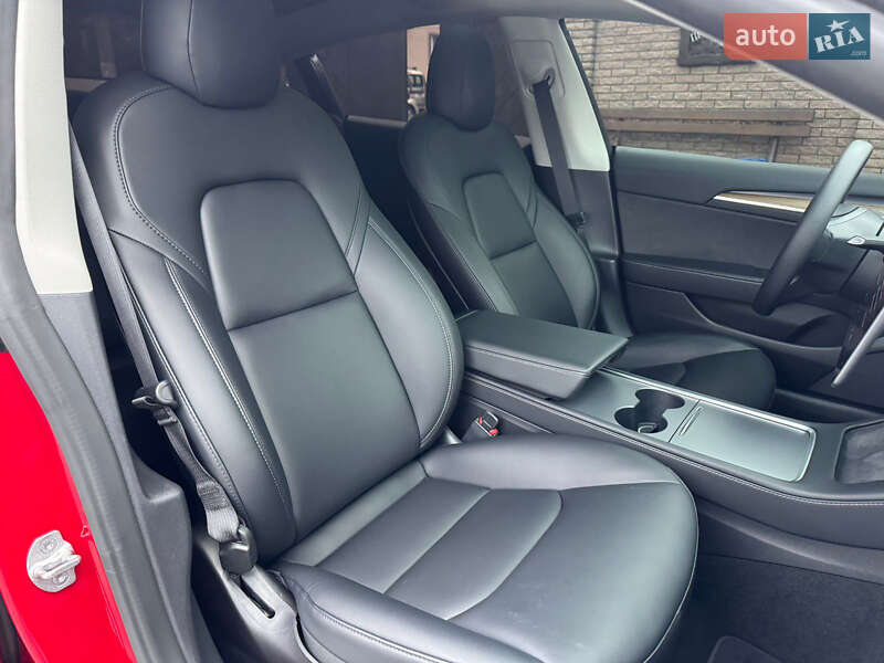 Седан Tesla Model 3 2022 в Киверцах фото 19 Седан Tesla Model 3 2022 в Киверцах