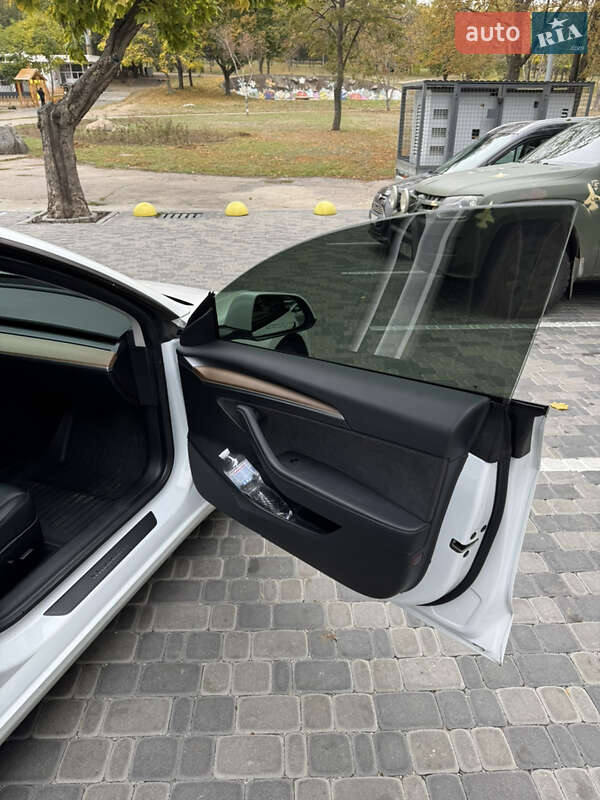 Седан Tesla Model 3 2021 в Запоріжжі фото 18 Седан Tesla Model 3 2021 в Запоріжжі