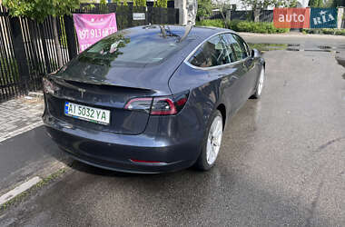 Седан Tesla Model 3 2019 в Буче