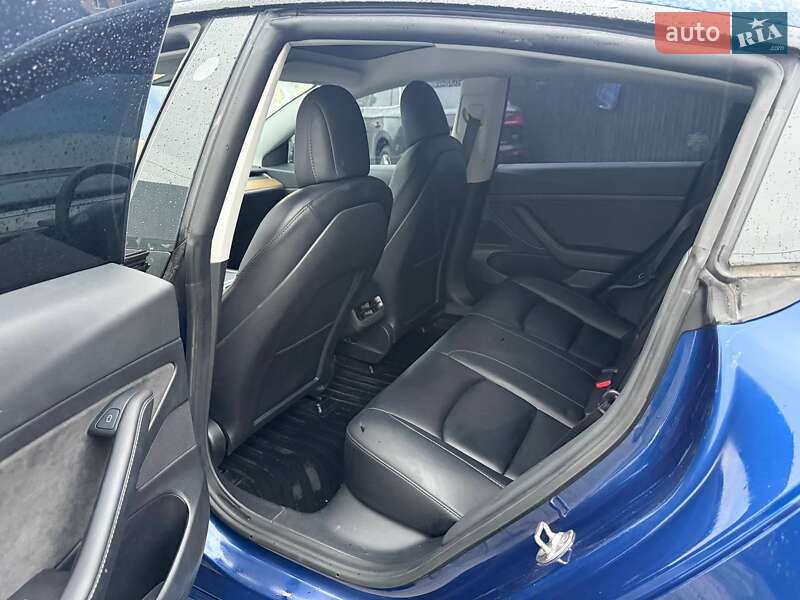 Седан Tesla Model 3 2021 в Луцке фото 12 Седан Tesla Model 3 2021 в Луцке