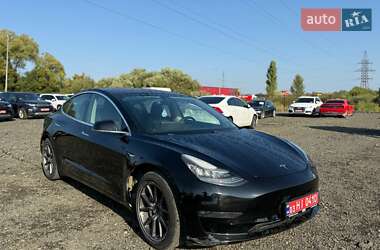 Седан Tesla Model 3 2018 в 