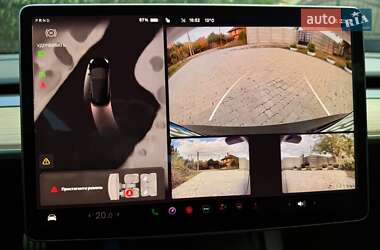 Седан Tesla Model 3 2022 в 