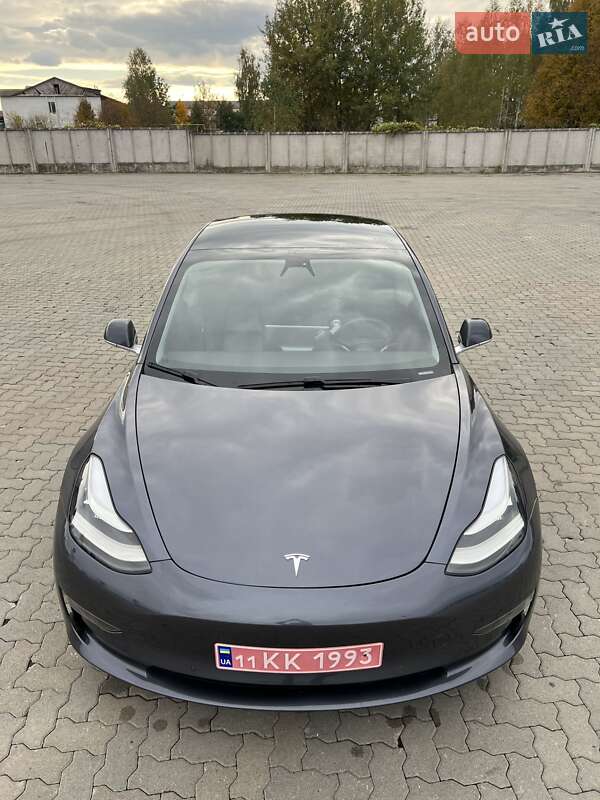 Седан Tesla Model 3 2019 в Сарнах фото 12 Седан Tesla Model 3 2019 в Сарнах