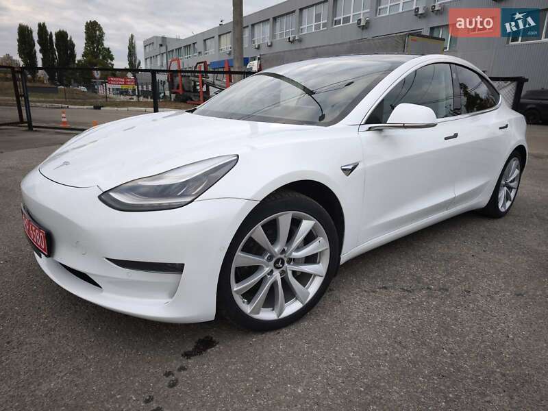 Седан Tesla Model 3 2019 в Киеве фото 10 Седан Tesla Model 3 2019 в Киеве