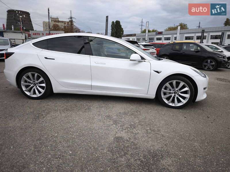 Седан Tesla Model 3 2019 в Киеве фото 26 Седан Tesla Model 3 2019 в Киеве