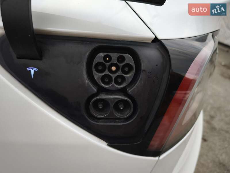 Седан Tesla Model 3 2019 в Киеве фото 37 Седан Tesla Model 3 2019 в Киеве