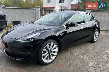 Седан Tesla Model 3 2019 в 