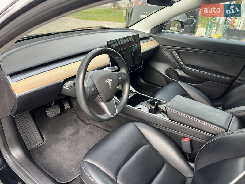 Седан Tesla Model 3 2019 в Львове фото 13 Седан Tesla Model 3 2019 в Львове