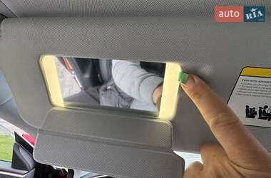 Седан Tesla Model 3 2024 в 