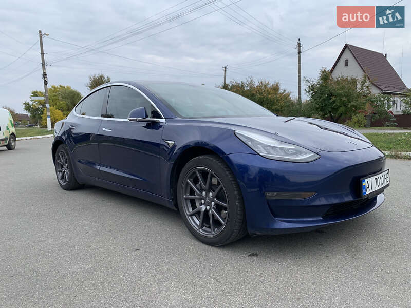 Седан Tesla Model 3 2019 в Барышевке