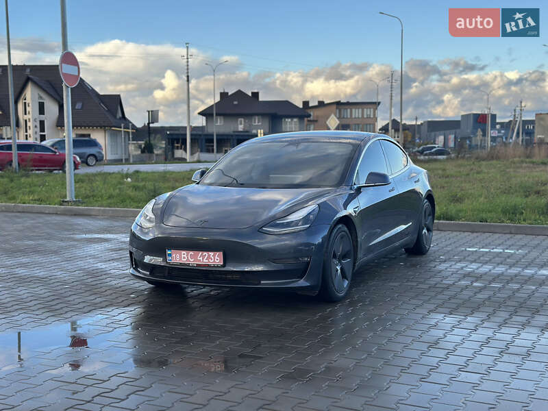 Седан Tesla Model 3 2020 в Луцке фото 3 Седан Tesla Model 3 2020 в Луцке