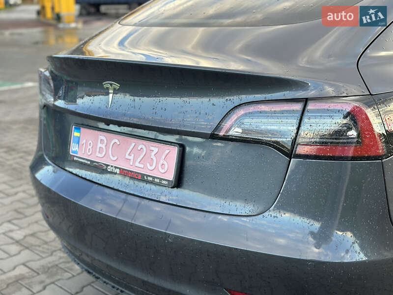 Седан Tesla Model 3 2020 в Луцке фото 9 Седан Tesla Model 3 2020 в Луцке