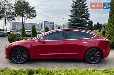 Седан Tesla Model 3 2019 в 