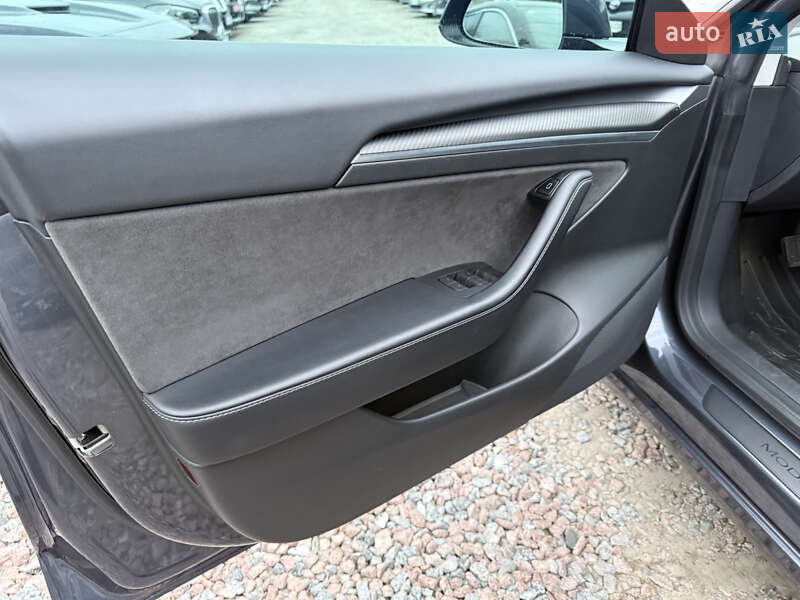 Седан Tesla Model 3 2021 в Полтаве