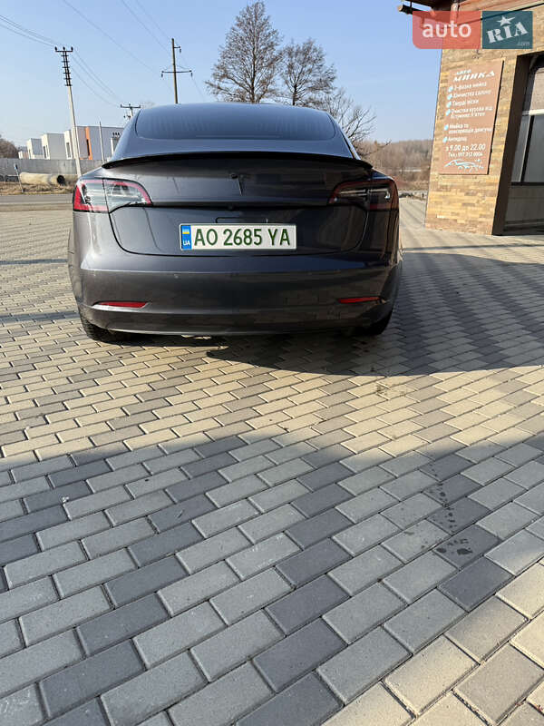 Седан Tesla Model 3 2018 в Виноградове