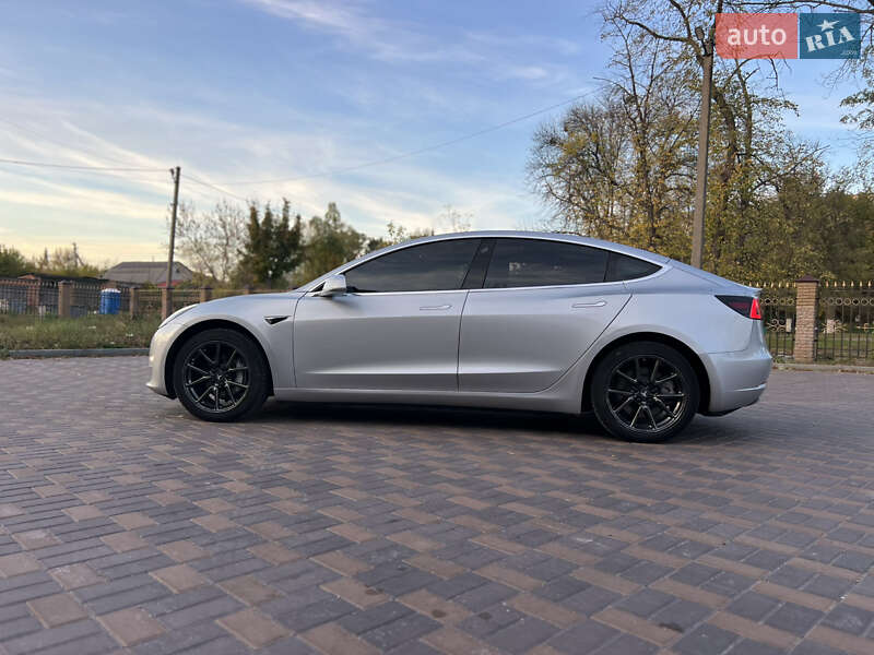 Седан Tesla Model 3 2018 в Валках фото 5 Седан Tesla Model 3 2018 в Валках