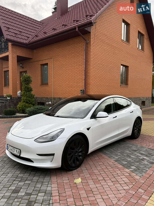 Седан Tesla Model 3 2021 в Луцке фото 4 Седан Tesla Model 3 2021 в Луцке