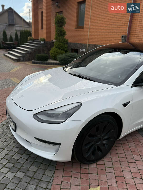 Седан Tesla Model 3 2021 в Луцке фото 16 Седан Tesla Model 3 2021 в Луцке