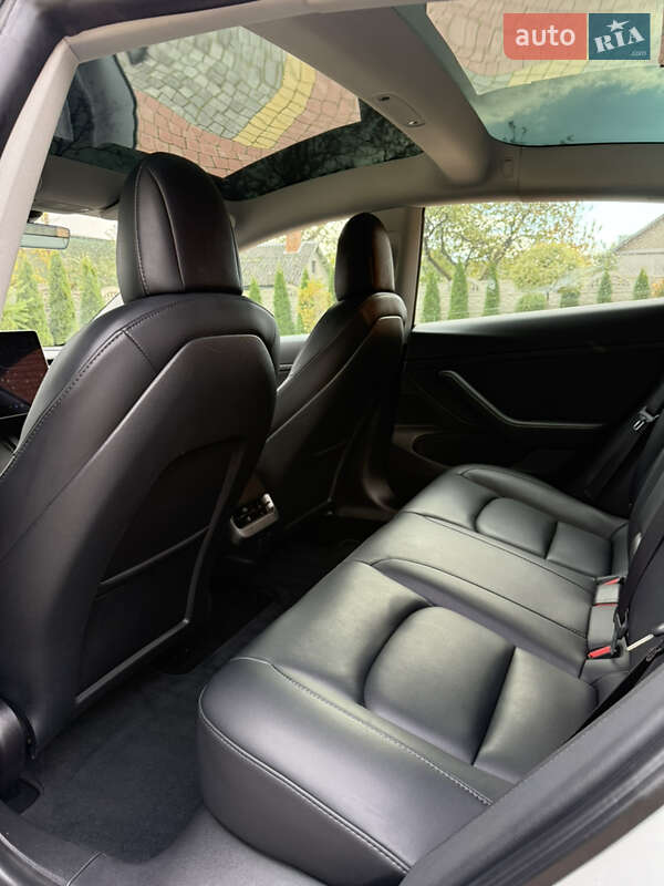 Седан Tesla Model 3 2021 в Луцке фото 24 Седан Tesla Model 3 2021 в Луцке