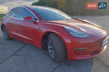 Седан Tesla Model 3 2018 в 