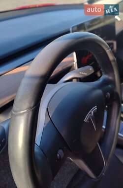 Седан Tesla Model 3 2018 в 