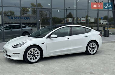 Седан Tesla Model 3 2021 в  фото 12 Седан Tesla Model 3 2021 в