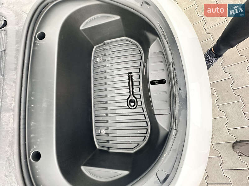 Седан Tesla Model 3 2020 в Черновцах фото 19 Седан Tesla Model 3 2020 в Черновцах