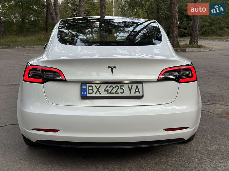 Седан Tesla Model 3 2022 в Нетешине фото 9 Седан Tesla Model 3 2022 в Нетешине