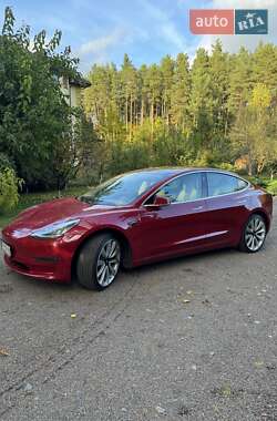 Седан Tesla Model 3 2018 в Киеве
