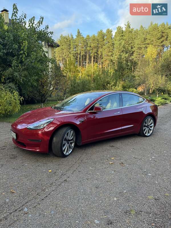Tesla Model 3 2018