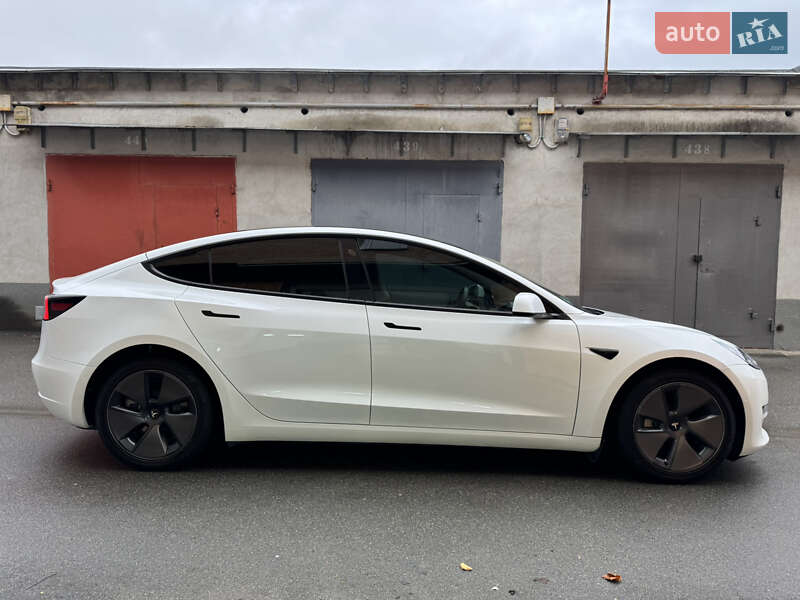 Седан Tesla Model 3 2021 в Киеве фото 10 Седан Tesla Model 3 2021 в Киеве