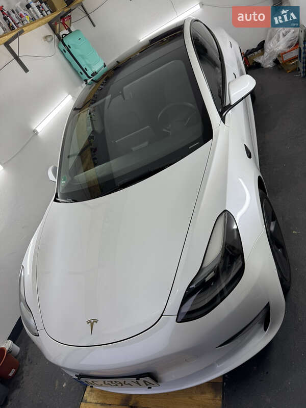 Седан Tesla Model 3 2021 в Киеве фото 25 Седан Tesla Model 3 2021 в Киеве
