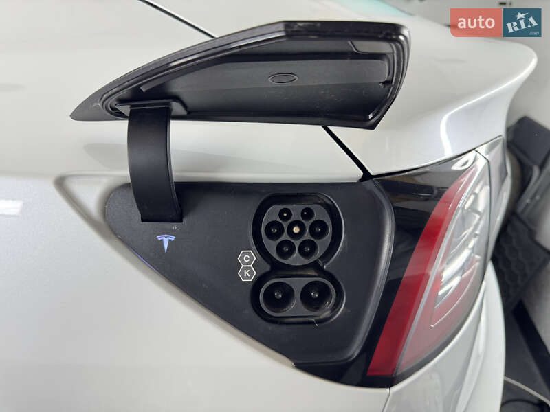 Седан Tesla Model 3 2021 в Киеве фото 12 Седан Tesla Model 3 2021 в Киеве