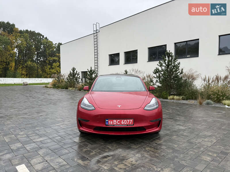Седан Tesla Model 3 2021 в Луцке фото 22 Седан Tesla Model 3 2021 в Луцке