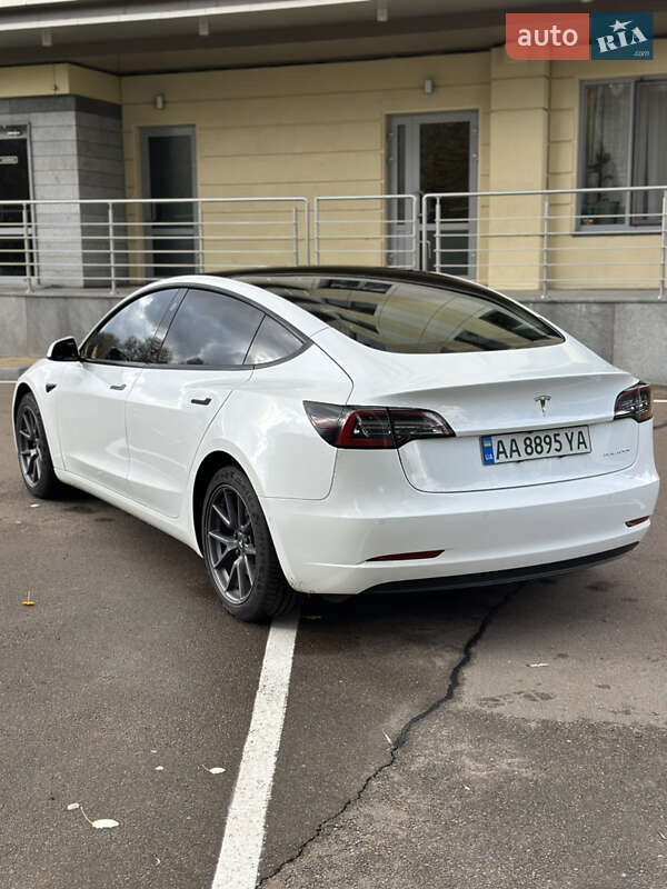 Седан Tesla Model 3 2022 в Чернігові фото 7 Седан Tesla Model 3 2022 в Чернігові