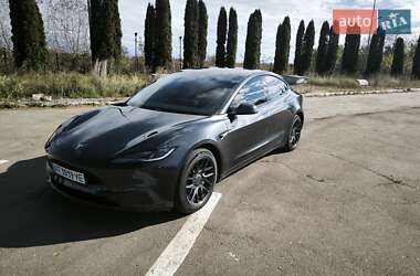 Седан Tesla Model 3 2024 в Коломые