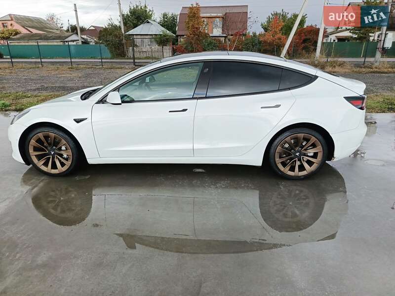 Седан Tesla Model 3 2021 в Киеве фото 13 Седан Tesla Model 3 2021 в Киеве