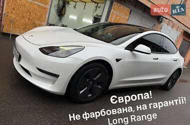 Седан Tesla Model 3 2021 в Киеве