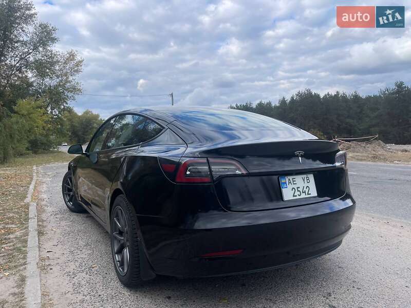 Седан Tesla Model 3 2023 в Каменском