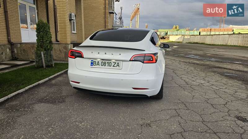 Седан Tesla Model 3 2019 в Знаменке фото 13 Седан Tesla Model 3 2019 в Знаменке