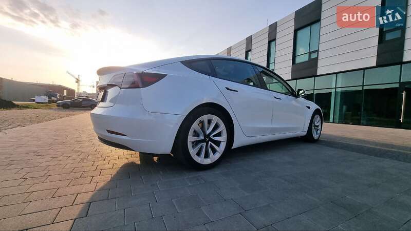 Седан Tesla Model 3 2021 в Хмельницькому