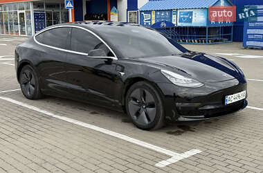 Седан Tesla Model 3 2019 в  Седан Tesla Model 3 2019 в